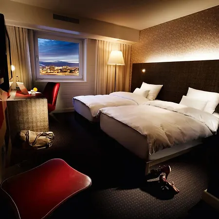 Готель Pentahotel 4*